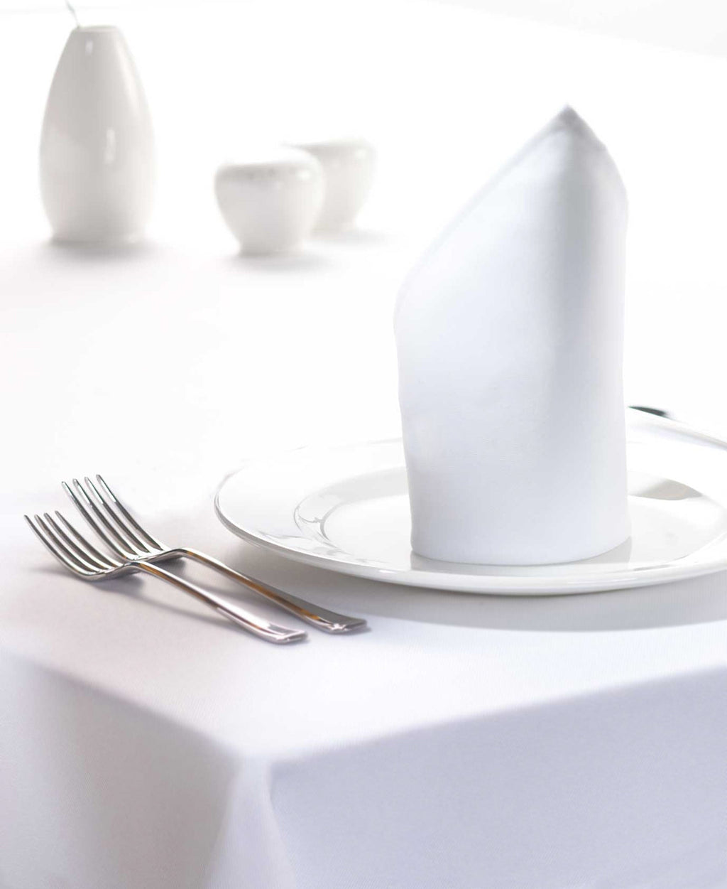 Porcelain Vs Stoneware: Which is best for your kitchen?