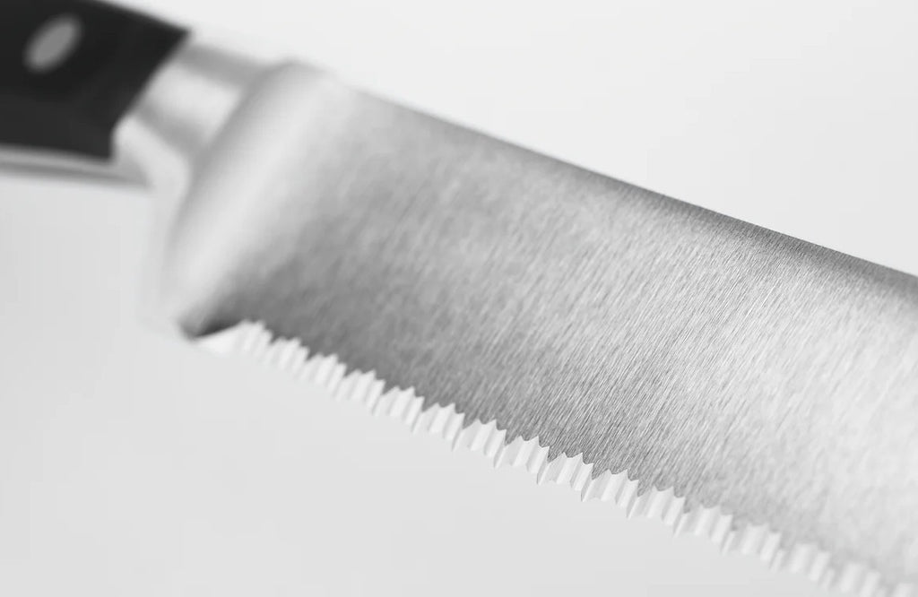 Wusthof Classic Precision Double-Serrated Bread Knife 23cm (1040101123)