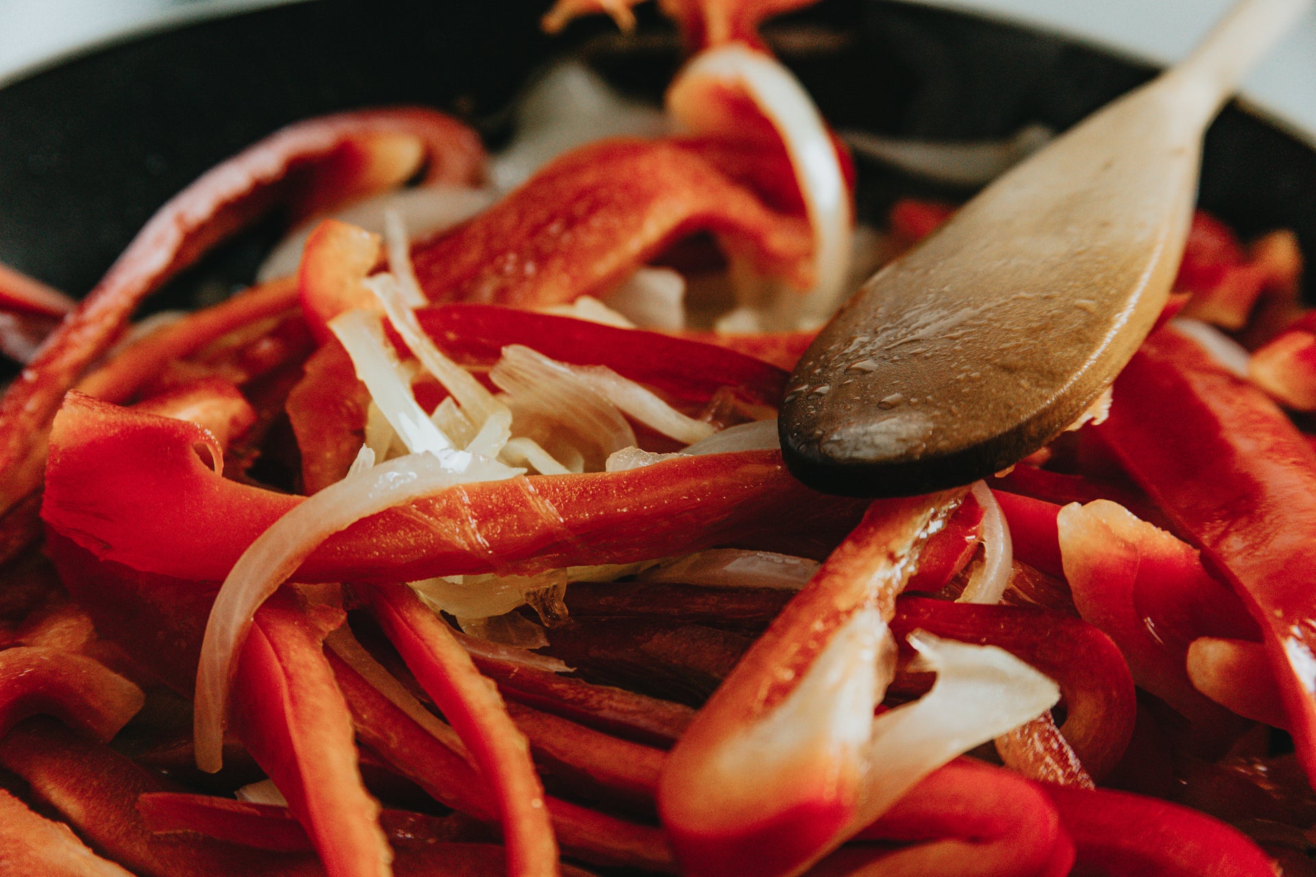 What makes a pan induction friendly?